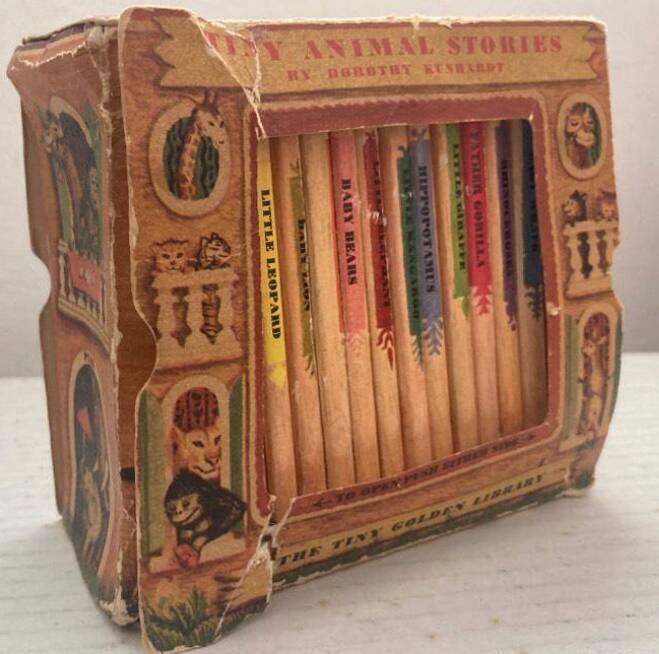 Tiny Animal Stories. The Tiny Golden Library (komplett kassett med tolv böcker)