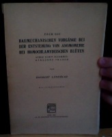 Über die baumechanischen Vorgänge bei der Entstehung von Anomomerie bei homochlamydeischen Blüten, sowie damit zusammenhängende Fragen 