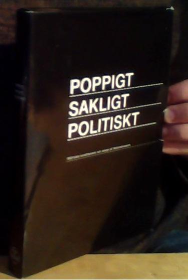 Poppigt sakligt politiskt. 1960-talets konsthantverk och design på Nationalmuseum (Nationalmusei årsbok 50) 